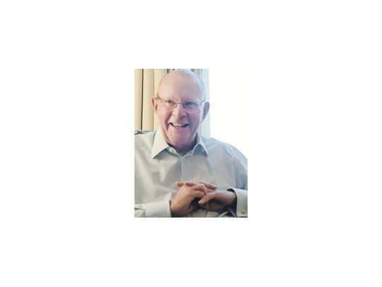 Wilbur Smith: «La raza humana ha estado en peligro y en conflicto desde que salió del paraíso terrenal. Cuando a Adán y Eva les pegaron una patada, empezó el drama humano».