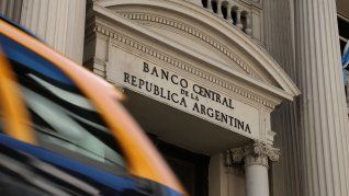 El Banco Central tiene casi u$s11.000 millones de reservas netas negativas y siguen los vencimientos. El Banco Central tiene casi u$s11.000 millones de reservas netas negativas y siguen los vencimientos.