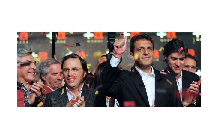 El candidato a diputado nacional por el Frente Renovador, Sergio Massa, luego de conocerse si triunfo en las elecciones legistativas de la preovincia de Buenos Aires.