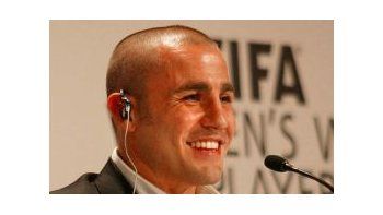 No le tiene fe. Cannavaro no cree que Messi deba ganar el  Balón de Oro.
