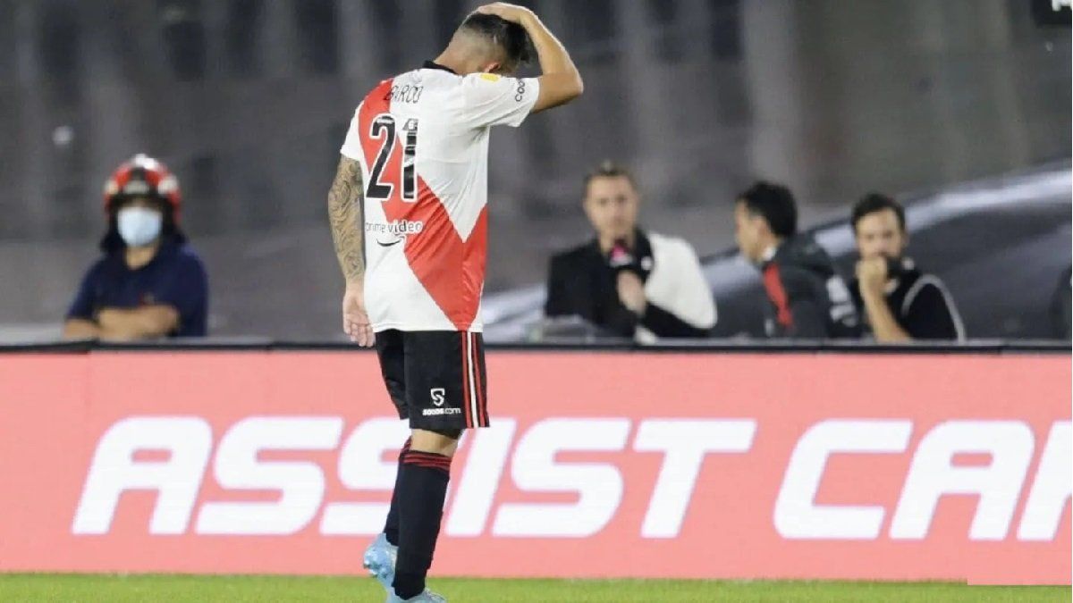 The bad news continues for River: Barco was torn and will be a month without playing