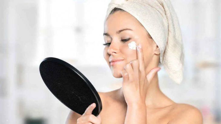 ANMAT banned the production of four facial creams. ANMAT banned the production of four facial creams.
