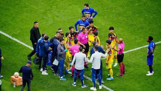 América finalmente no fue sancionado por formación indebida en el partido ante Pumas, por los cuartos de final de la Liguilla del Clausura MX. Sólo fue multado. América finalmente no fue sancionado por formación indebida en el partido ante Pumas, por los cuartos de final de la Liguilla del Clausura MX. Sólo fue multado.