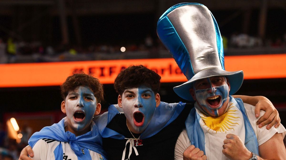 Argentina vs Polonia: imágenes de la previa a puro color, emoción y cantos
