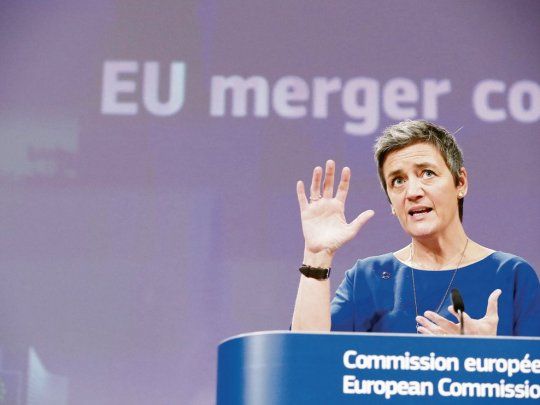 veredicto. La comisaria europea de la Competencia, Margrethe Vestager, defendió el veto y minimizó la amenaza china.