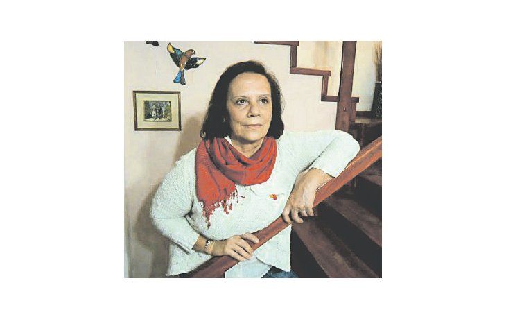 ámbito.com | Miguens. ”En sus textos lupe cuenta que le allanaron la casa, le reclaman libros, le piden cosas de su marido, unos misteriosos papeles, siente veladas amenazas”.