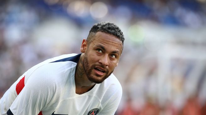Neymar, con destino al fútbol árabe.