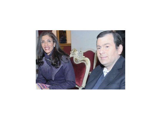 Gerardo Zamora, junto a su esposa (Gentileza: El Liberal)