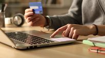 bancarizacion para adolescentes: como acceder a tarjetas de debito e inversiones a plazo fijo