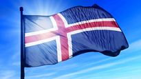 Para aquellos que planean una estancia prolongada, existe la opción de la naturalización. Este beneficio está disponible para residentes que hayan vivido en Islandia durante más de siete años y deseen solicitar la ciudadanía.