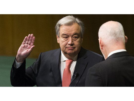 Antonio Guterres durante la jura en 12 de diciembre.