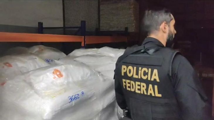 La policía brasileña allanó la casa de Renato Cariani. La policía brasileña allanó la casa de Renato Cariani.