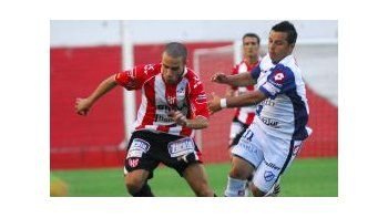 Puntero. Los dirigidos por Darío Franco ganaron en Córdoba y quedaron como líderes de la B Nacional hasta la reanudación, el 4 de febrero de 2012.