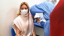 Fabiola Yañez recibió la segunda dosis de la vacuna contra el Covid-19.&nbsp;
