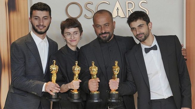 Los directores de No other land reciben el Oscar por el film que se verá hoy.
