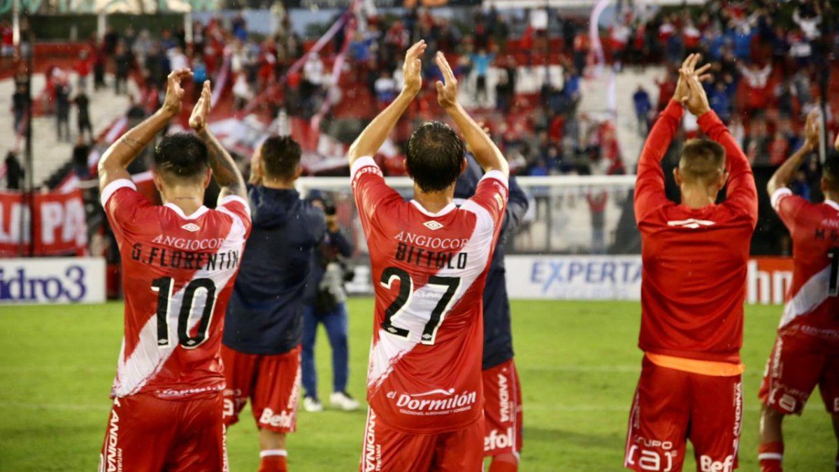 Argentinos Juniors was too much for Olimpo and advanced in the Copa Argentina