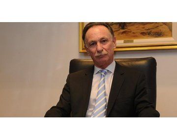 Algunos se van a adaptar fácilmente y otros no, declaró Weiss sobre la reforma laboral. Algunos se van a adaptar fácilmente y otros no, declaró Weiss sobre la reforma laboral.