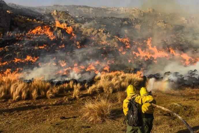Detienen a dos personas en Córdoba acusadas de haber causado incendios forestales