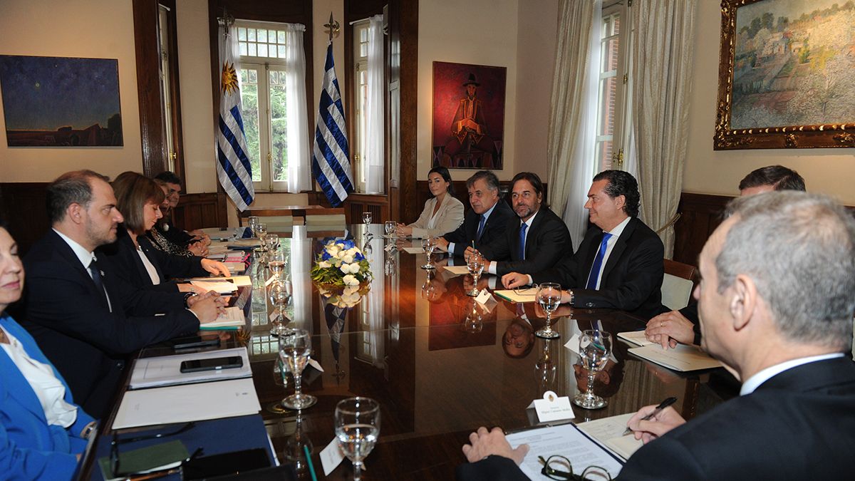 Uruguay and Greece strengthened their bilateral cooperation in maritime affairs