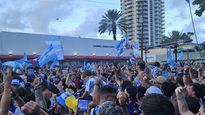 Miles de hinchas argentinos coparon las calles de Miami en la previa del duelo contra Cabo Verde.