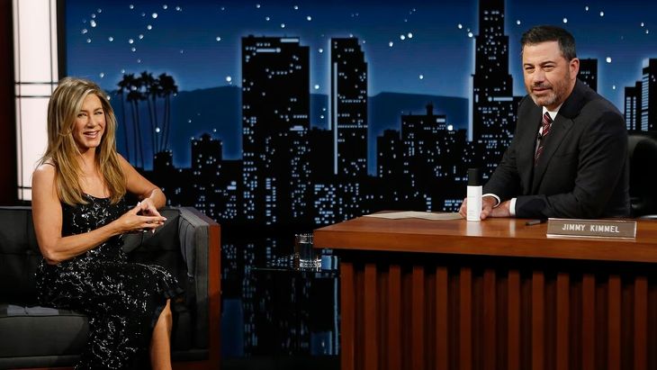 Aniston gave his support to Kimmel.