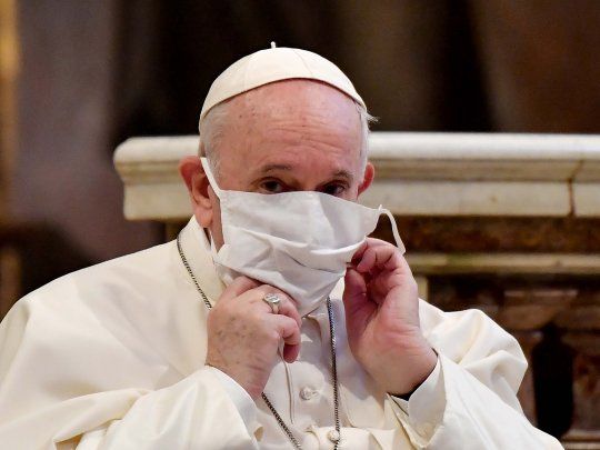 A mediados de octubre, de todos modos, el Papa comenzó a evitar el contacto con los fieles y dejó de saludarlos de cerca para evitar aglomeraciones durante las audiencias.
