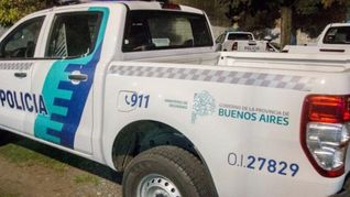 El menor de 17 años fue trasladado de urgencia al Hospital Posadas tras recibir dos disparos.