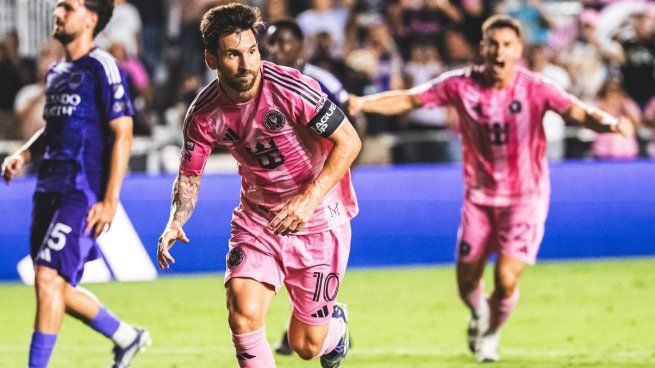 Con un doblete, Lionel Messi llevó al Inter Miami a otra final.