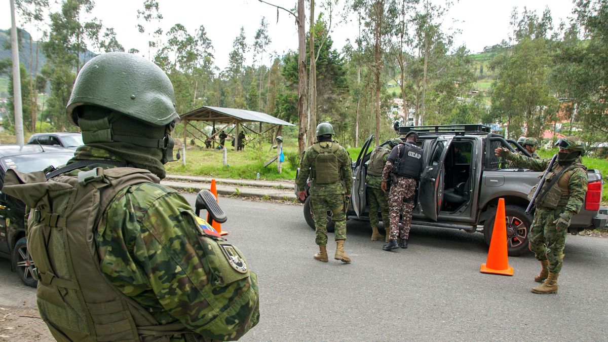 Violencia en Ecuador Daniel Noboa afirmó que el país está prácticamente en guerra