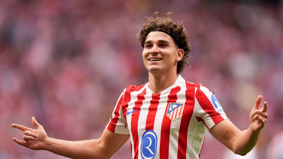 With a double by Julián Álvarez, Atlético Madrid thrashed Real Madrid 5-2