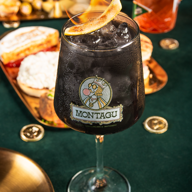King Montagu offers a unique experience. King Montagu offers a unique experience.