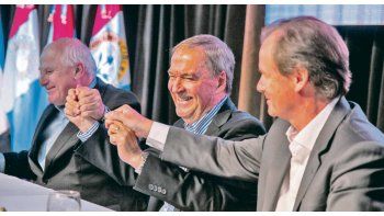 Fortaleza. “La Región Centro es la única que puede balancear el peso que tienen la Ciudad y la provincia de Buenos Aires”, advirtió el cordobés Schiaretti, en sintonía con Lifschitz y con Bordet.