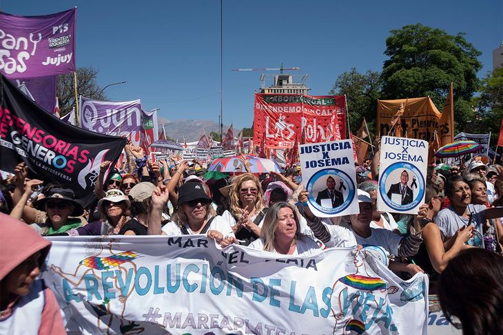 La organización espera la asistencia de un piso de 100.000 participantes a esta nueva edición del Encuentro de Mujeres. La organización espera la asistencia de un piso de 100.000 participantes a esta nueva edición del Encuentro de Mujeres.