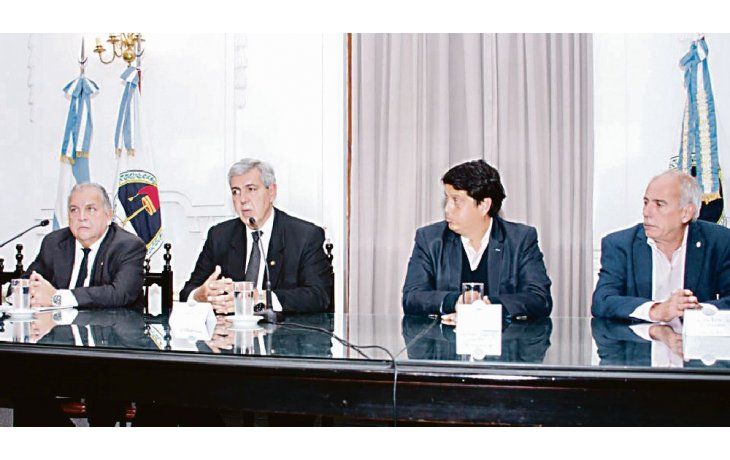 presentación. El vicegobernador Carlos Haquim encabezó ayer la presentación del “Régimen Provincial de Bolsa de Trabajo Registrado”.