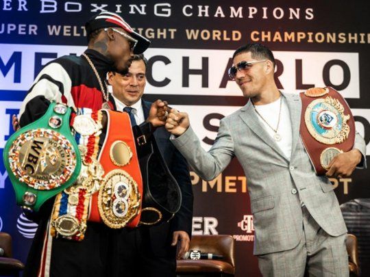 Brian Castaño y Jermell Charlo se medirán el sábado por el título.