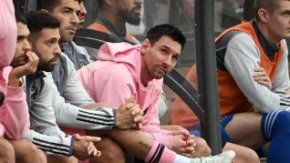 Messi estuvo en el banco y no jugó ante Hong Kong