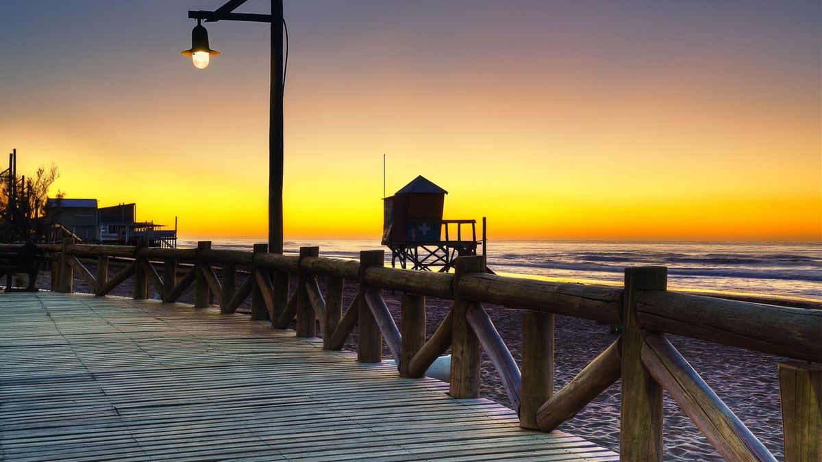 The coastal city of Buenos Aires that has pine forests, lagoons and dunes, ideal for a family vacation