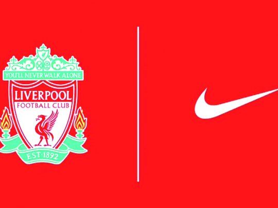 Acuerdo. Nike le quitó en enero a New Balance el sponsoreo del Liverpool y pagará menos que su antecesor.