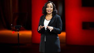 Gracias a su trayectoria, ostenta una fortuna de cientos de millones de dólares. Gracias a su trayectoria, ostenta una fortuna de cientos de millones de dólares.