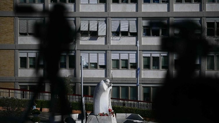 Policl&iacute;nico Agostino Gemelli de Roma donde se encuentra internado el papa Francisco.