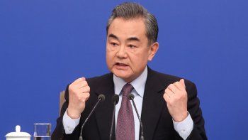 El ministro chino de Relaciones Exteriores denunció acoso económico.&nbsp;