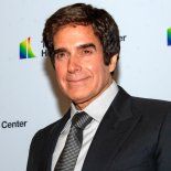 Se convirtió en el mago más famoso del mundo y tiene un patrimonio de millones. Se convirtió en el mago más famoso del mundo y tiene un patrimonio de millones.