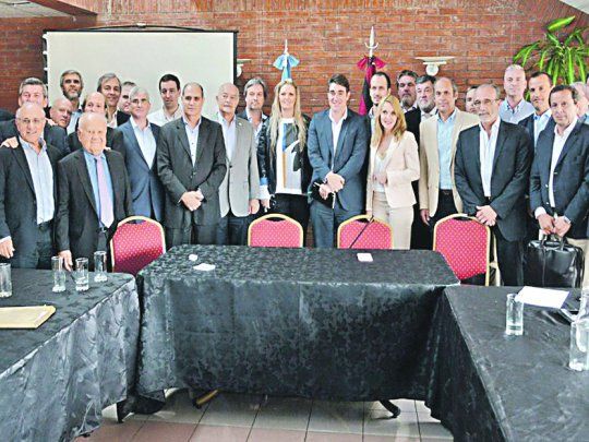 Debut. La primera reunión de la Liga Bioenergética fue en la Casa de Salta en Buenos Aires con el secretario de Energía, Javier Iguacel.
