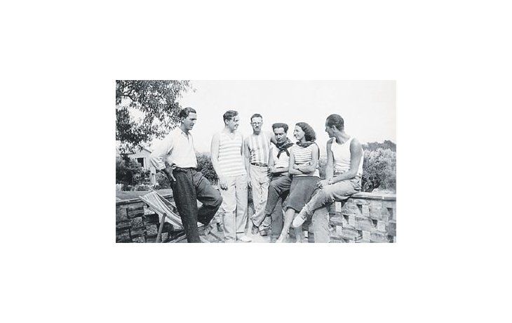 ámbito.com | Morera, Bigatti, Badi, Marechal, Forner y Butler (en Sanaryur-Mer, 1929), parte de “El Grupo de París”, artistas argentinos vinculados por lazos de amistad y visiones compartidas acerca del arte moderno.