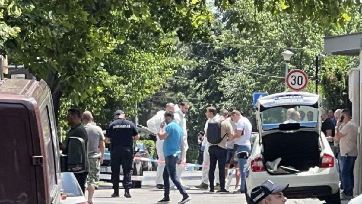 Police killed a man with a crossbow