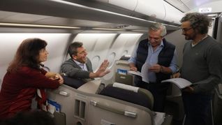 La secretaria Legal y Técnica, Vilma Ibarra junto con el titular de Diputados, Sergio Massa, el presidente Alberto Fernández y el canciller Santiago Cafiero rumbo a EEUU.&nbsp;