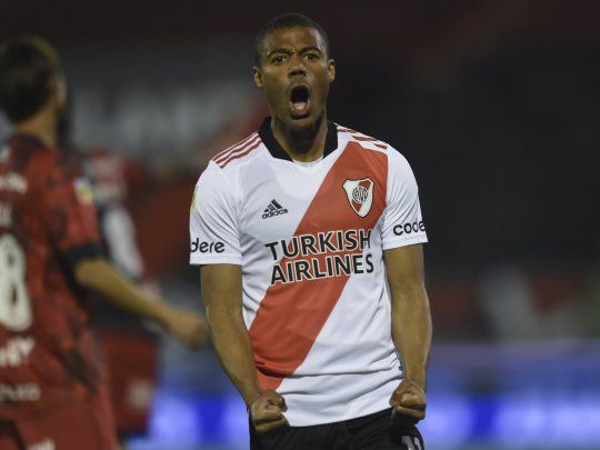 River goleó a Newells y es ecolta en la Liga Profesional de Fútbol.