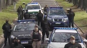 El megaplan de segrudad prevé la&nbsp;formación de 10.000 nuevos&nbsp;policías en 18 meses y el despligue de de 3.957 integrantes de las fuerzas federales más en el GBA.