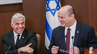 Sin una mayoría clara, Israel parece volver a un escenario polarizado: el liderazgo de Netanyahu enfrentado con una gran alianza opositora. Sin una mayoría clara, Israel parece volver a un escenario polarizado: el liderazgo de Netanyahu enfrentado con una gran alianza opositora.