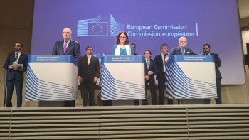 La conferencia de prensa, tras el anuncio del acuerdo.&nbsp;